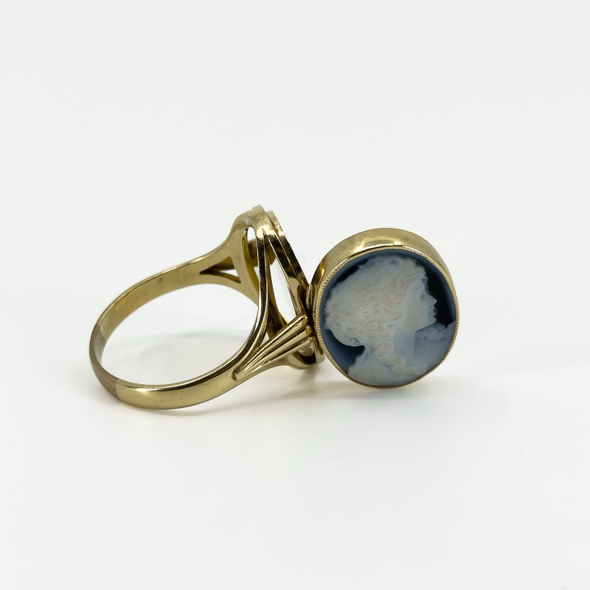 Vintage 9ct Gold Chunky Carved Blue Agate Cameo Locket Ring 375 Size S - T