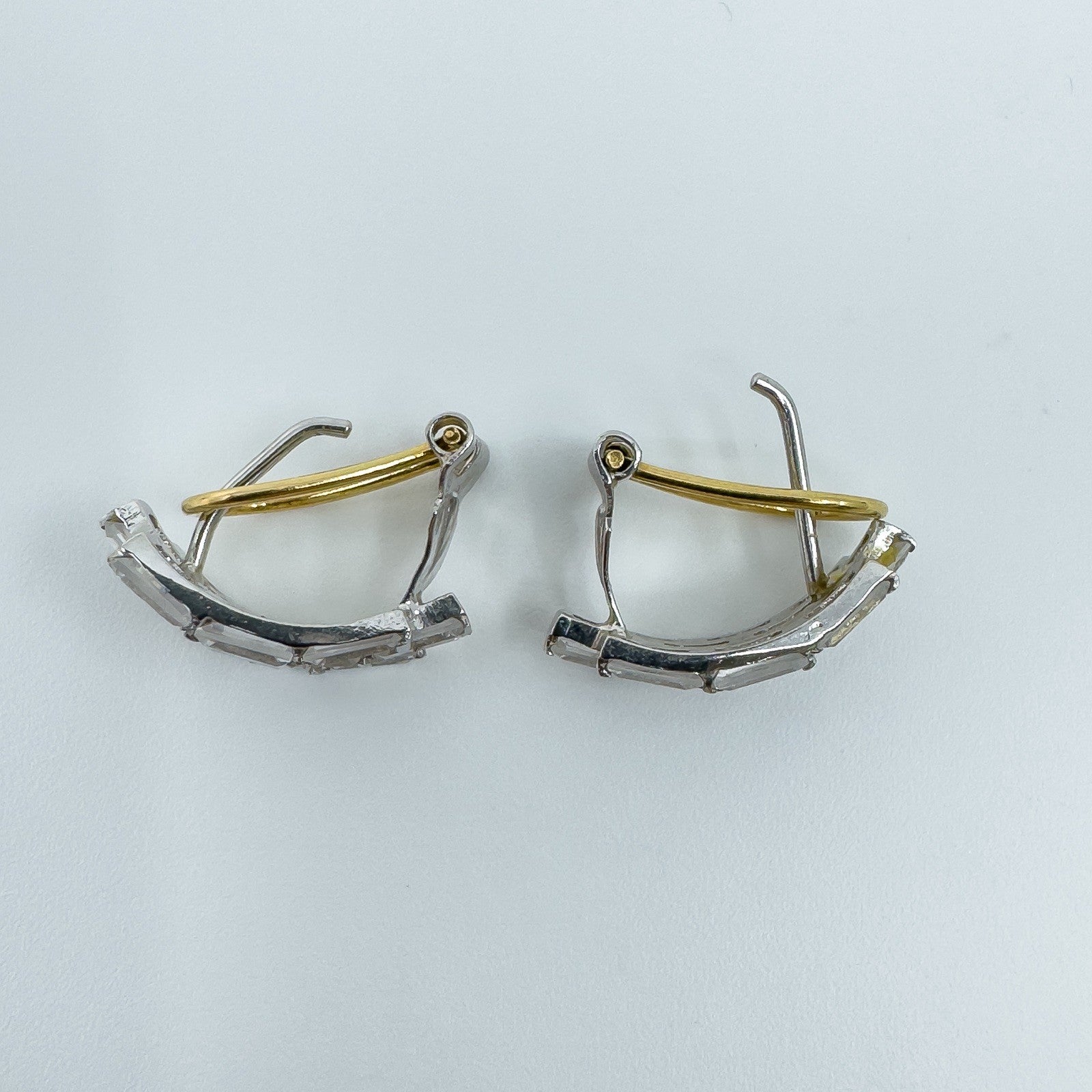 18ct Gold Rectangular CZ Baguette Lever Back Earrings 750