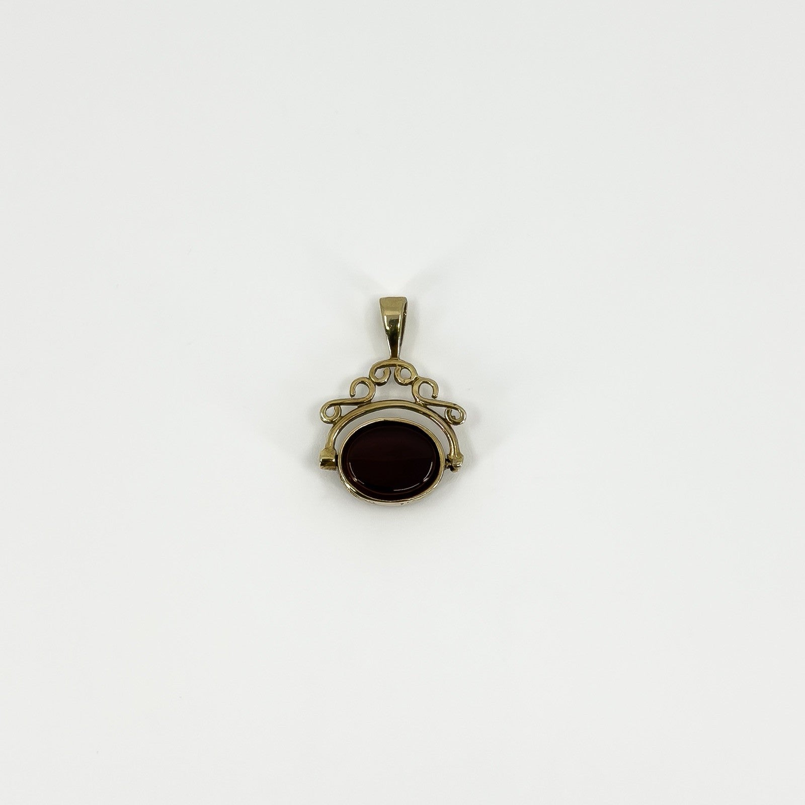 Vintage 9ct Gold Double Sided Black Onyx & Carnelian Fob 375