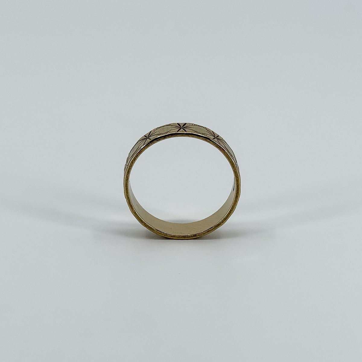 Vintage 9ct Gold Celestial Starry Engraved Full Band Ring 375 Size O (1977)
