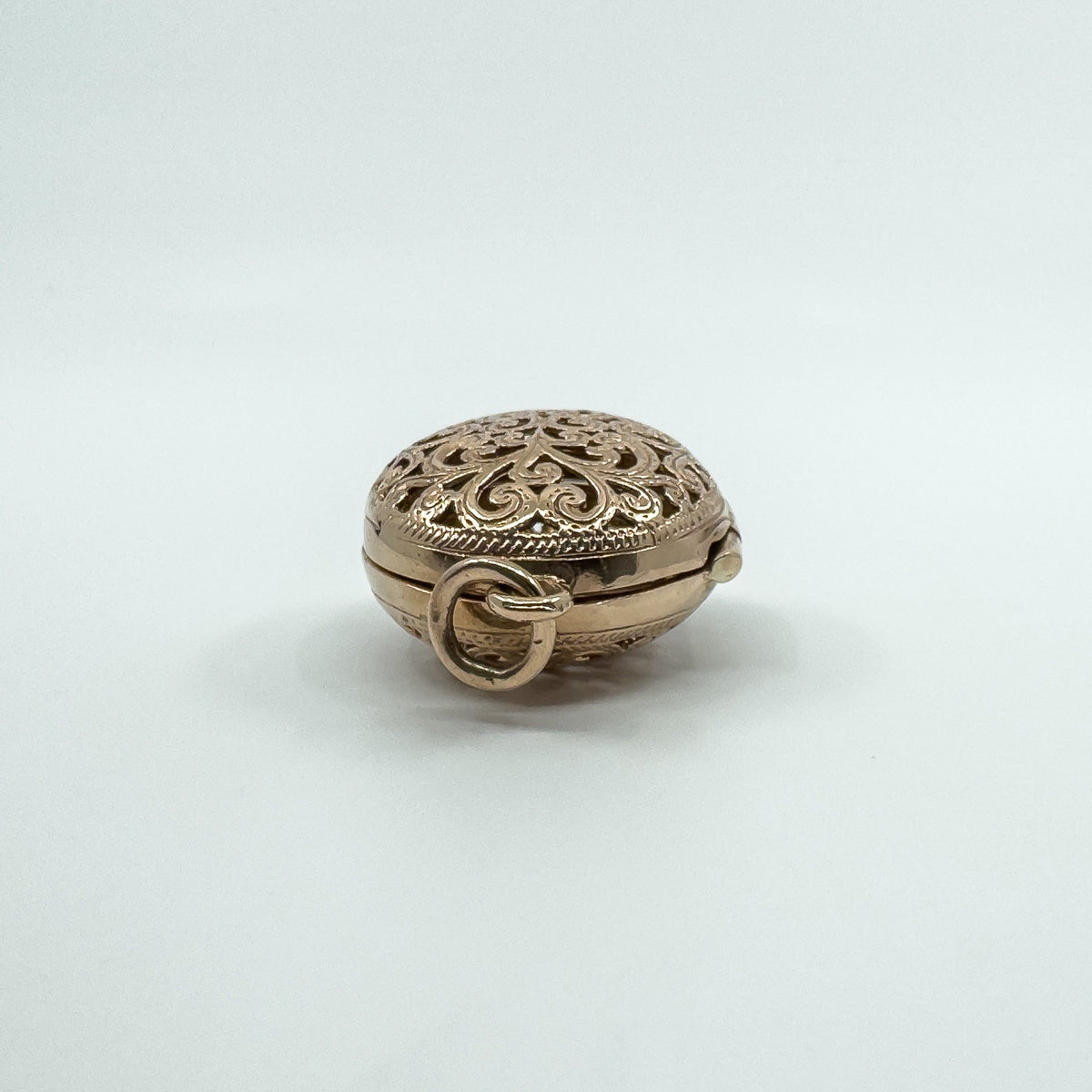 Vintage 9ct Rose Gold Large Chunky Oval Engraved Open Work Locket Pendant 375