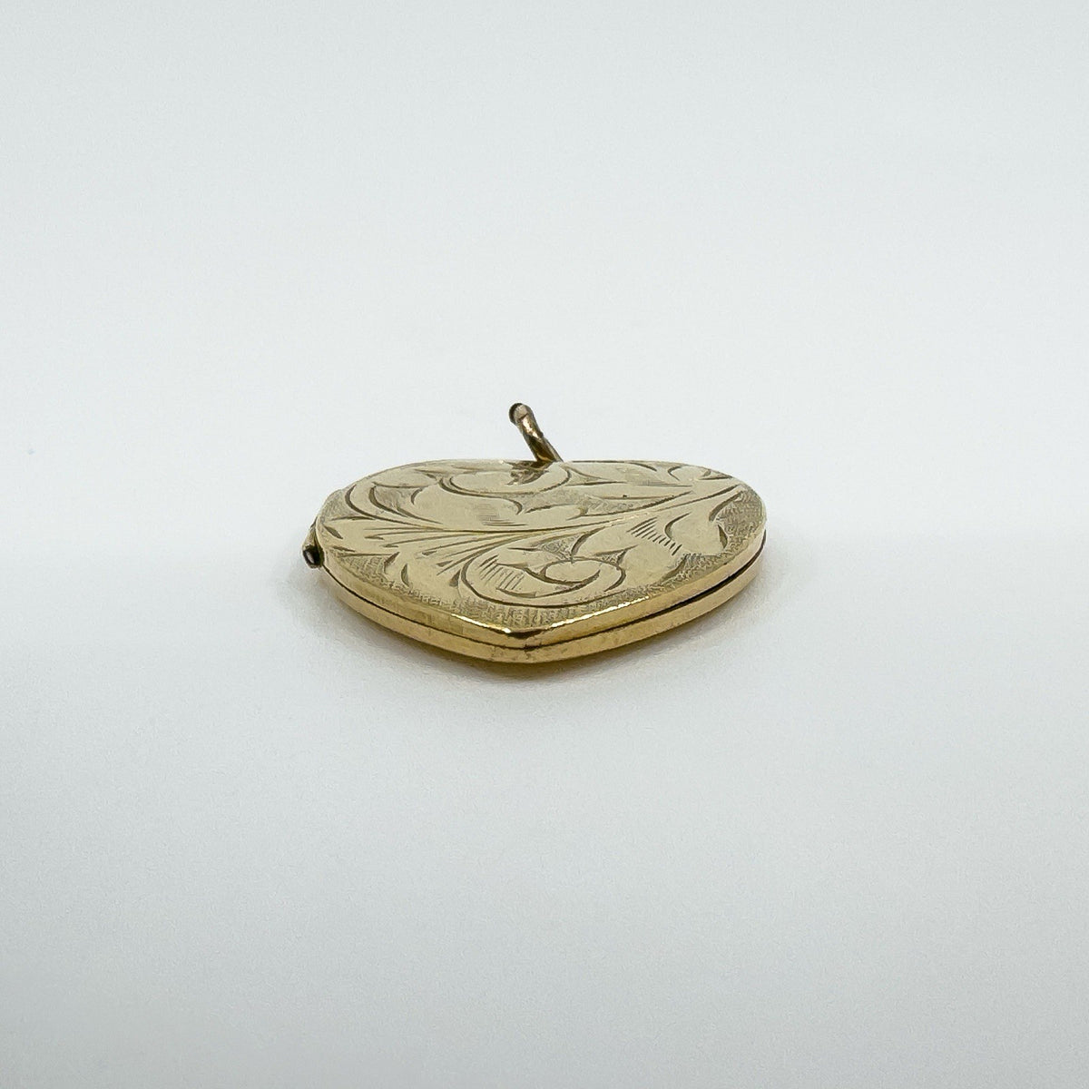 Vintage 9ct Gold Heart Locket Floral / Etched / Scroll Design Engraving 375 5.6g