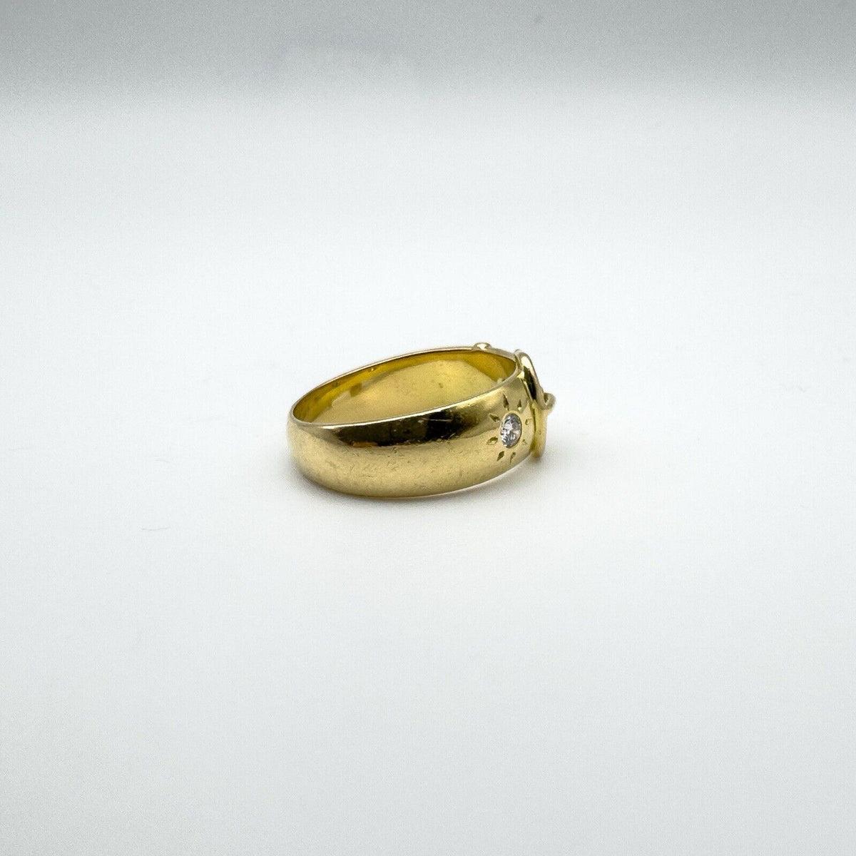 Vintage 18ct Gold 0.20ct Double Diamond Buckle Ring Size P Heavy 7g 6.9mm Band