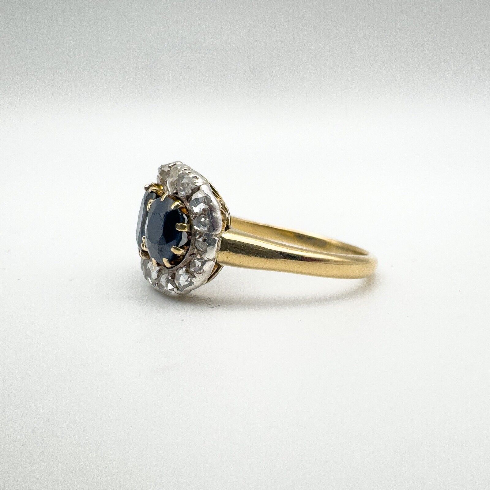 Antique 18ct Gold1.80ct Trilogy Sapphire & Rose Cut Diamond Ring Size R - S