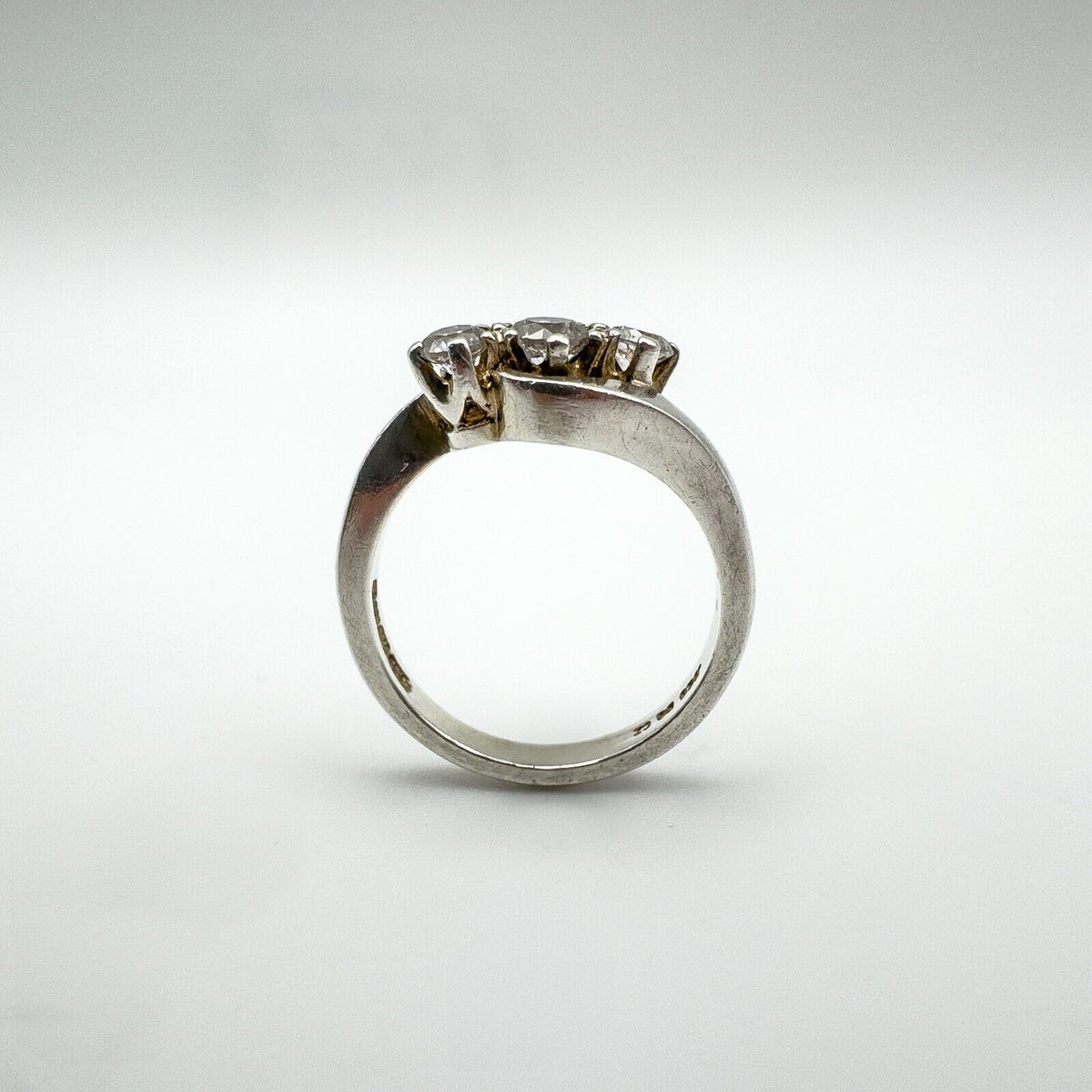 Vintage 0.30ct CZ Trilogy Ring in Sterling Silver 925 K - L Engagement Stacking