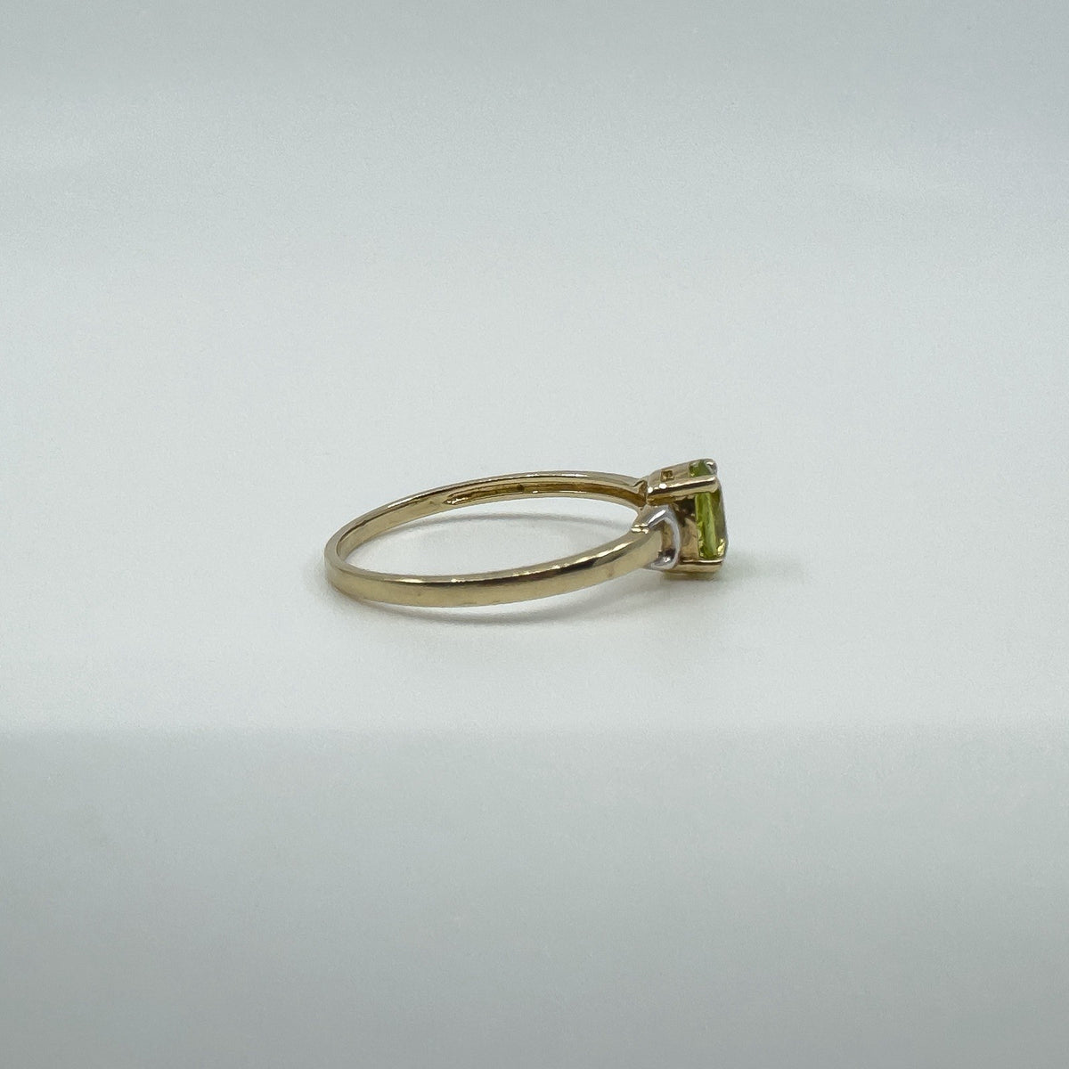 9ct Yellow Gold 0.40ct Peridot Solitaire Ring 375 Size L Engagement Stacking