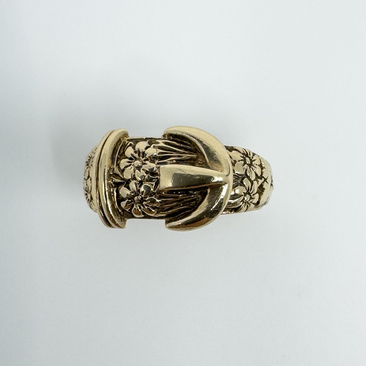 Vintage Chunky 9ct Gold Floral Engraved Buckle Ring 375 Size O 6.2g