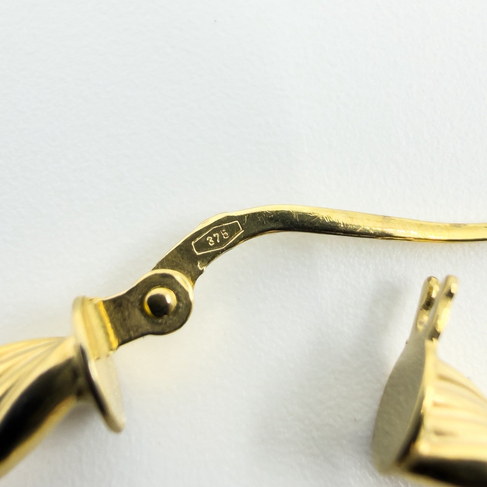 Large Vintage Twisted 9ct Gold Hoop Earrings 375
