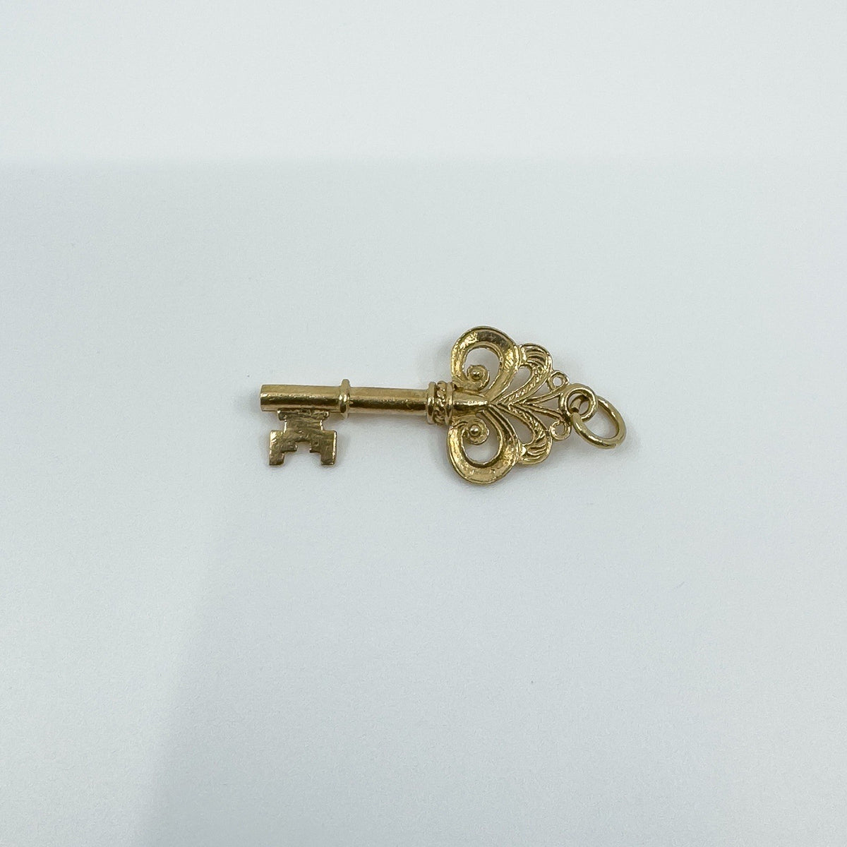 Large Vintage 10ct Gold Key Pendant / Charm