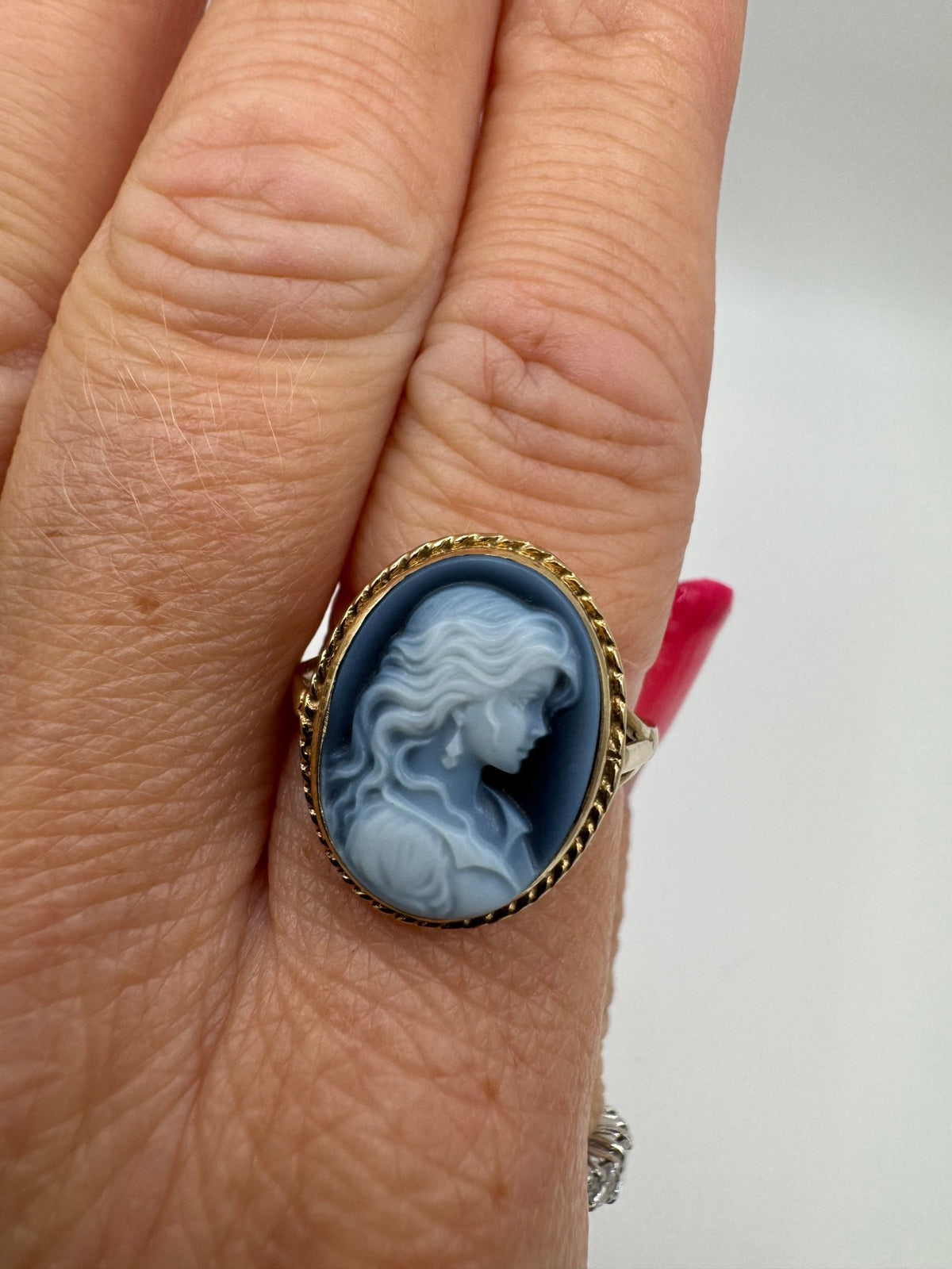 Vintage 9ct Gold Blue Agate Carved Cameo Ring Size Q 1/2 Hallmarked Birmingham