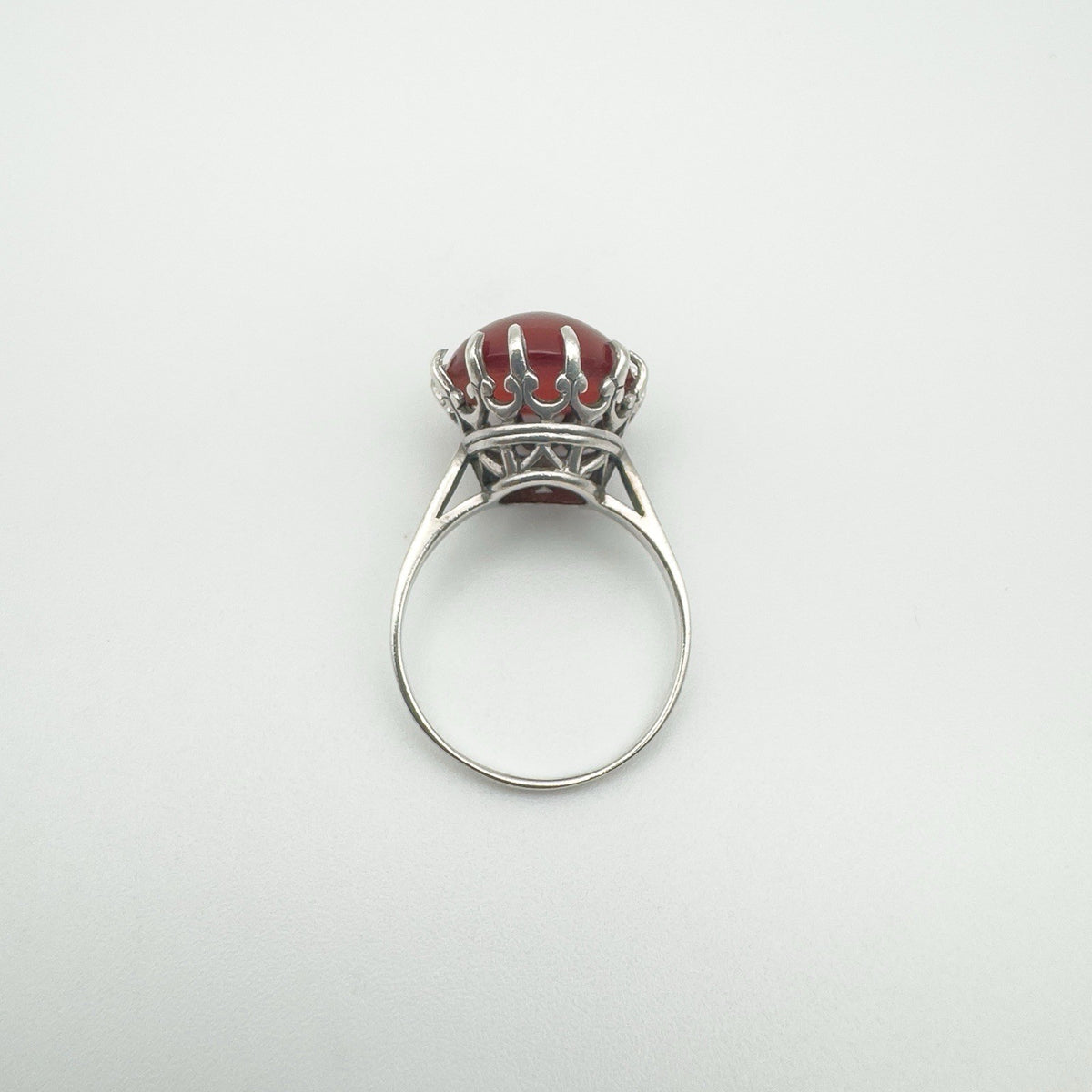 Vintage sterling silver ring with deep orange carnelian cabochon