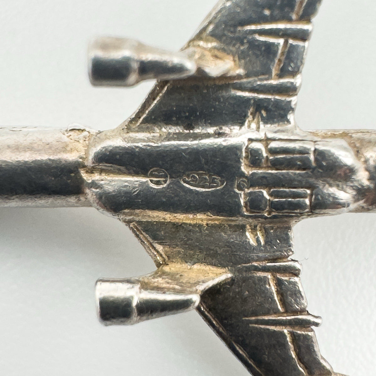 View showing the underside of the wings, landing gear and engine detail