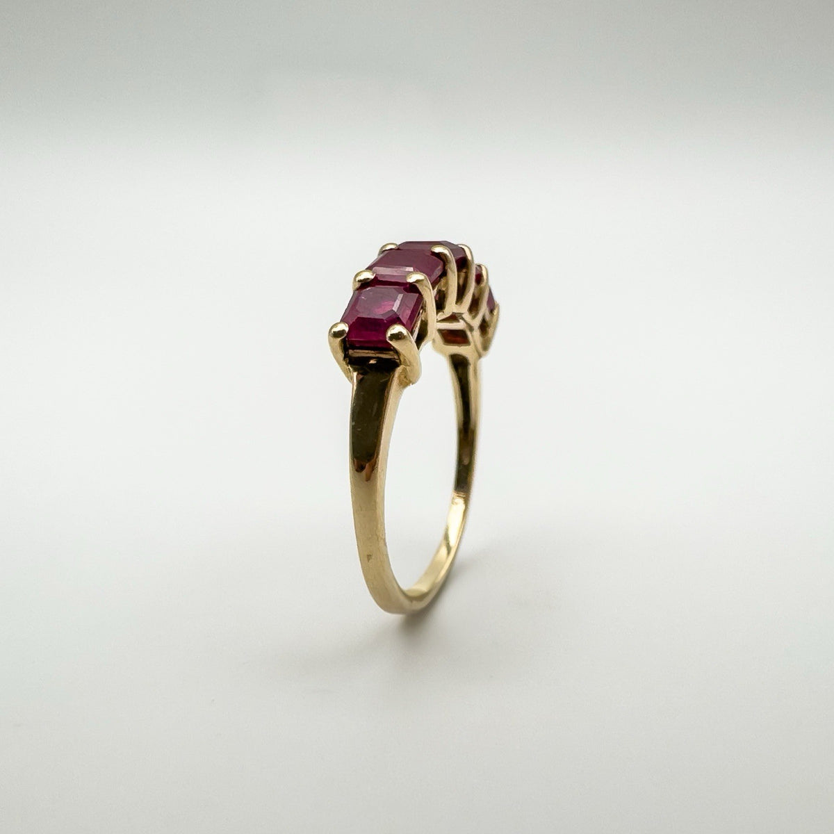 Chunky 9ct Gold 2.35ct Ruby 5 Stone Ring Size O - P Wedding Eternity Stacking