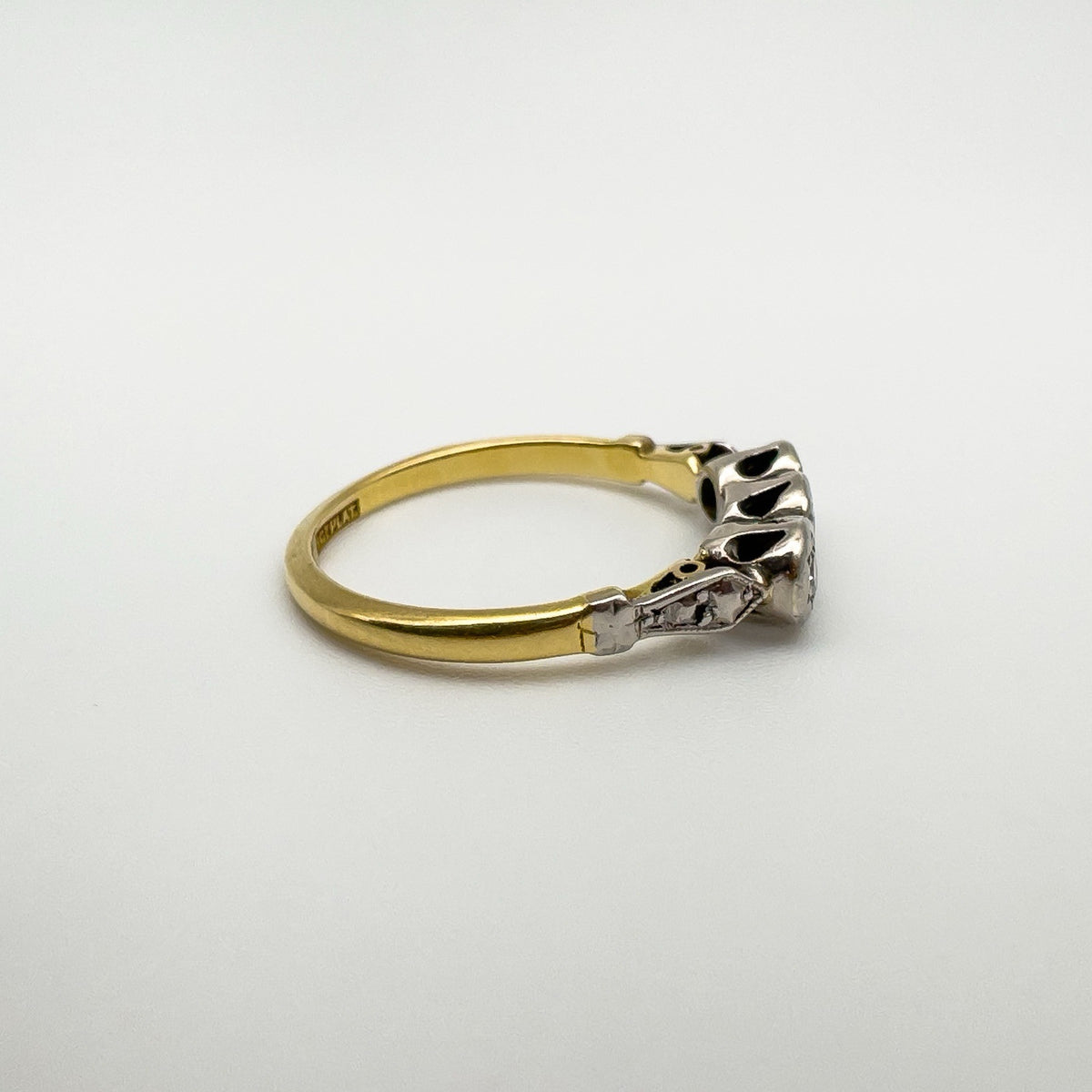 Vintage 18ct Gold & Platinum 0.20ct Diamond Trilogy Engagement Ring Size N - O