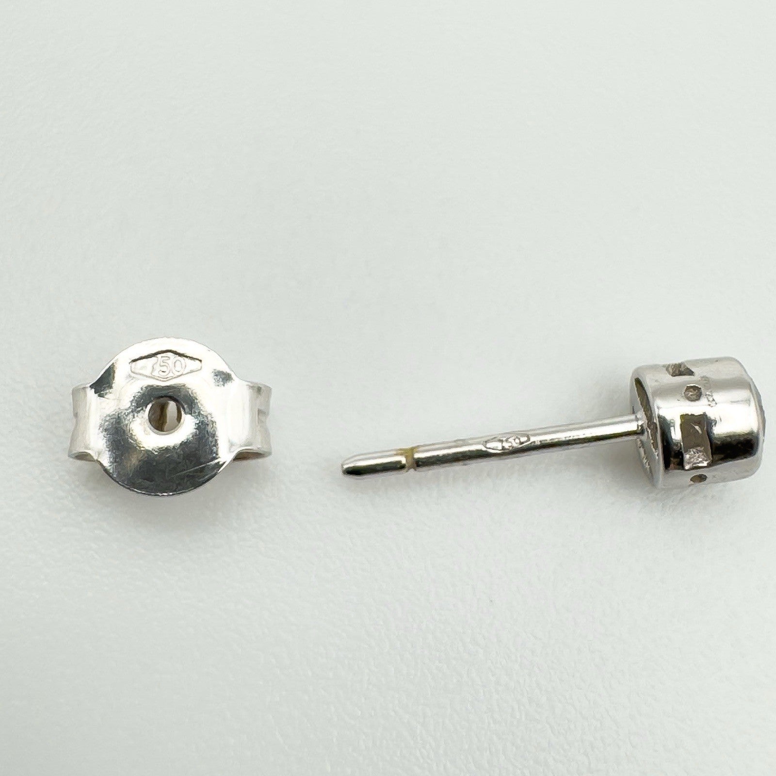 Vintage 18ct White Gold 0.40ct Diamond Solitaire Stud Earrings