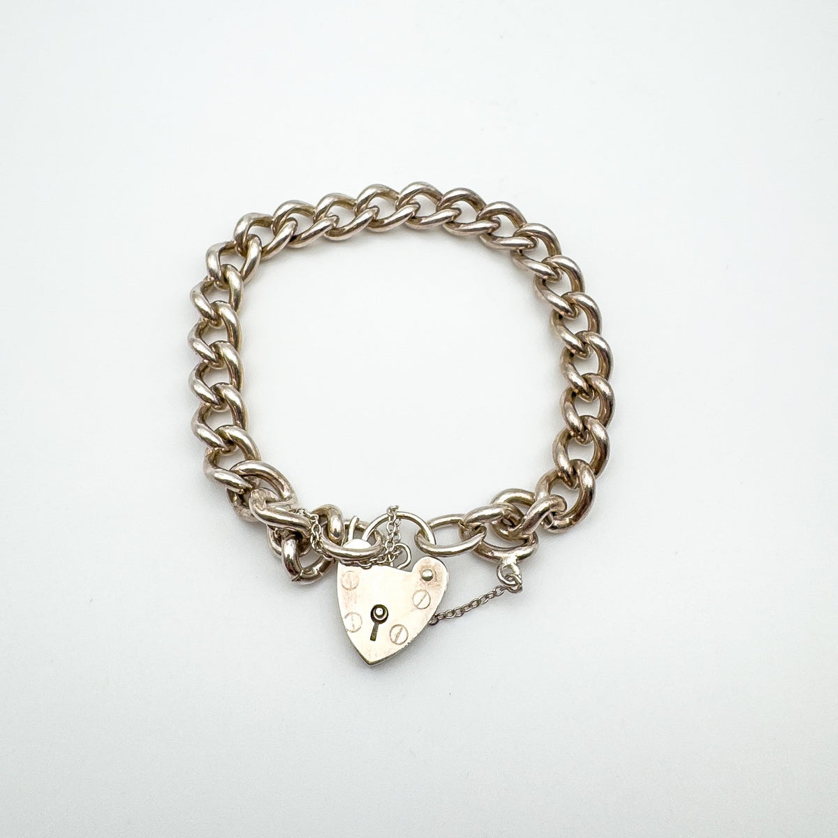Vintage Curb Links Bracelet with Heart Padlock in Sterling Silver (London 1978)