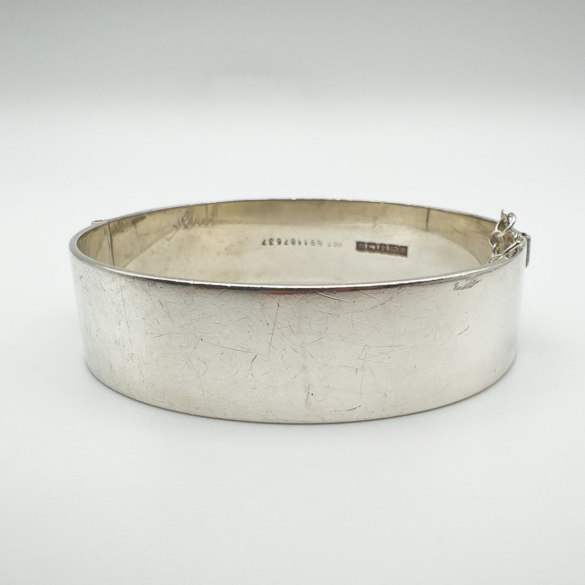 Vintage Floral Engraved Foliate Bangle in Sterling Silver 925 (Birm 1969) 37g