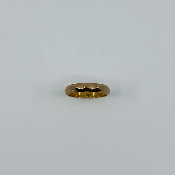 Vintage 18ct rose gold faceted full band ring with polished finish and visible inner 18k stamp.