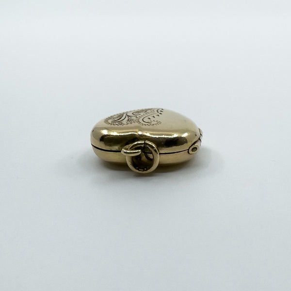 Vintage 9ct Gold Back & Front Heart Locket Etched Engraving 375