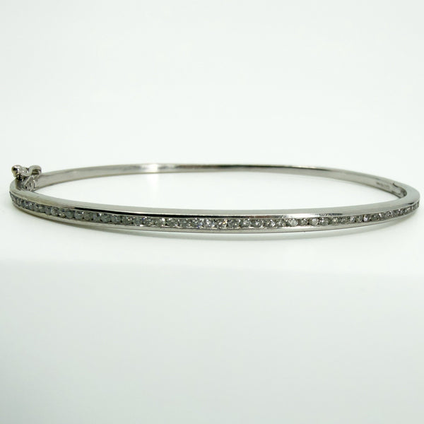 9ct White Gold Diamond Hinged Bangle / Bracelet 375