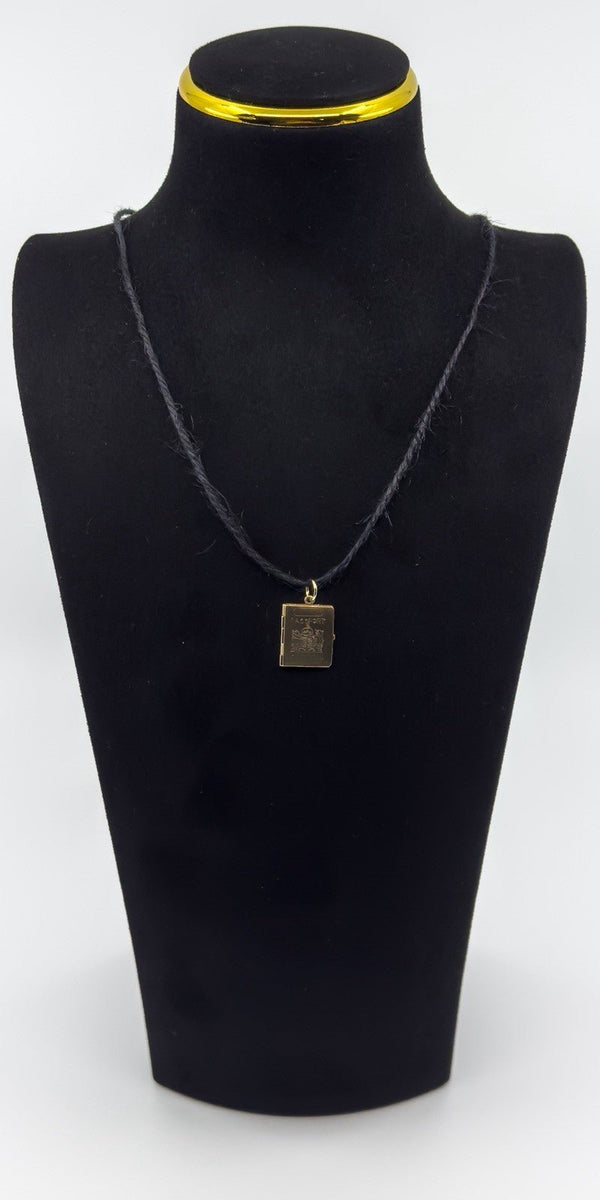 Vintage 9ct Gold Travel Passport Pendant  / Charm 375 Articulated