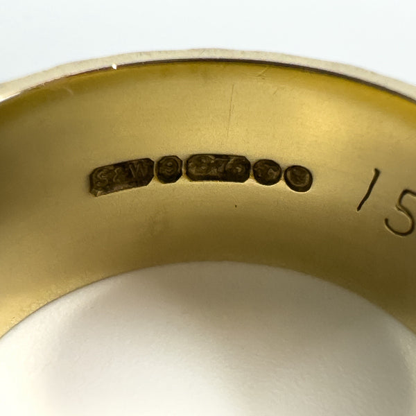 Vintage 9ct Gold Wide Chevron Engraved Full Band Ring 375 Size L (London 1972)