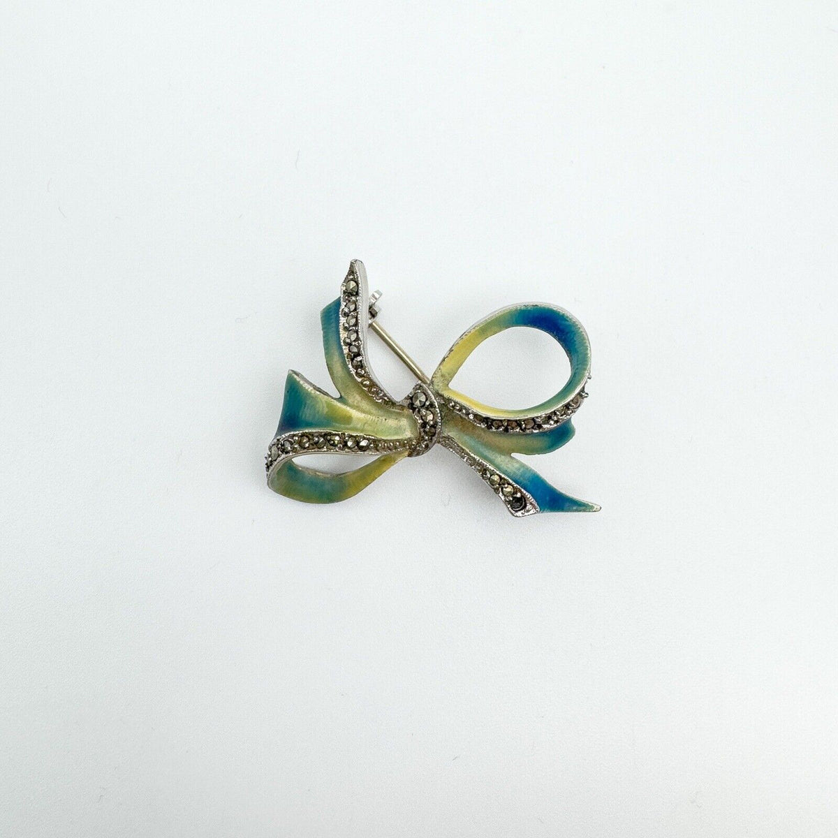 Vintage Enamelled Marcasite Bow Brooch in Sterling Silver 925 