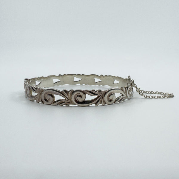 Vintage Sterling Silver Floral Engraved Oval Bangle / Bracelet 925