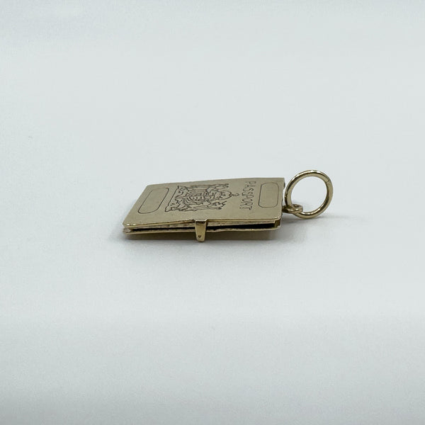Vintage 9ct Gold Travel Passport Pendant  / Charm 375 Articulated