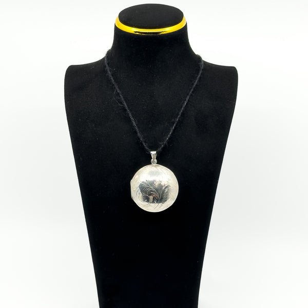 Vintage Sterling Silver Large Chunky Round Photo Locket 925 