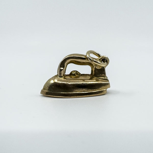 Vintage 9ct Gold Iron Pendant / Charm 375 (London 1973)