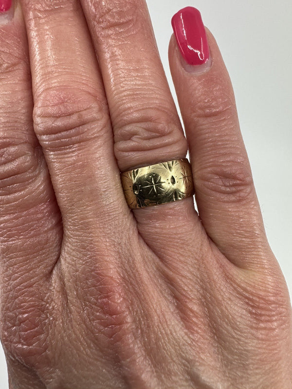 Wide Chunky Vintage 9ct Gold Starry Engraved Full Band Ring 375 Size L 1963