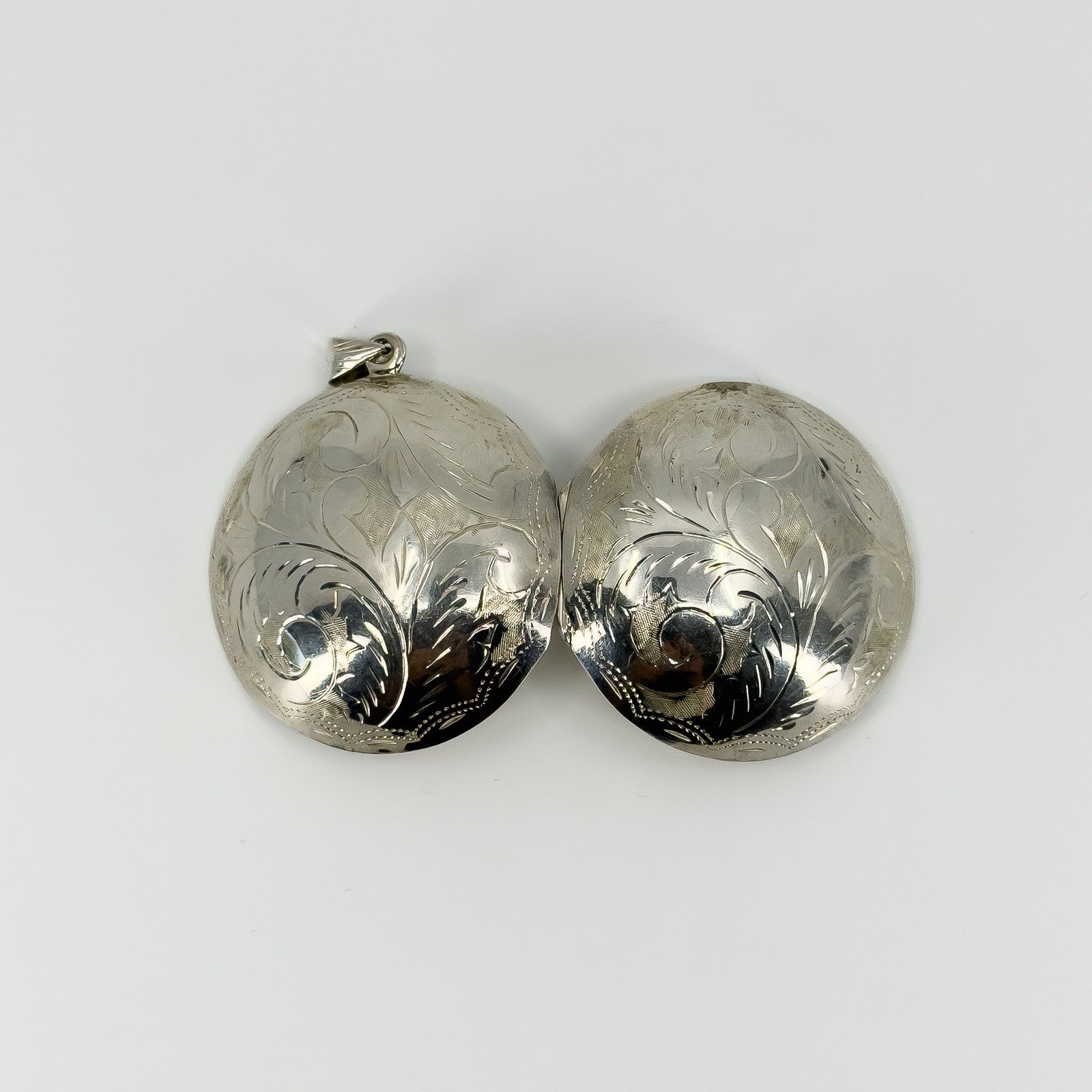 Vintage Sterling Silver Large Chunky Round Photo Locket 925 