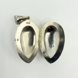 Chunky Vintage Sterling Silver Oval Foliate Engraved Photo Locket 925 (1996)