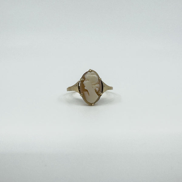 Vintage 9ct Gold Small Left Facing Carved Cameo Ring 375 Size P 