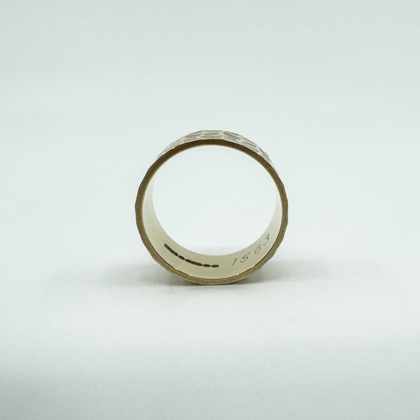 Vintage 9ct Gold Wide Chevron Engraved Full Band Ring 375 Size L (London 1972)