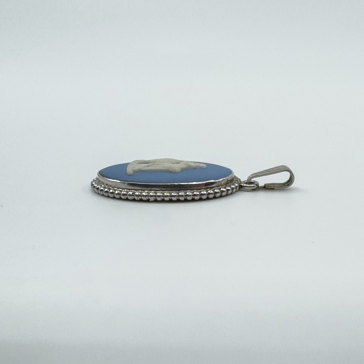 Vintage Sterling Silver Wedgewood Blue Jasper Ware Cameo Pendant 925 (1974)
