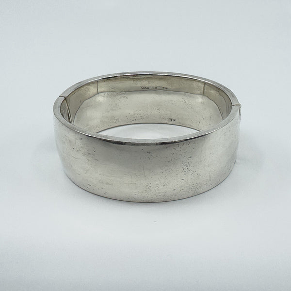 Vintage Sterling Silver Chunky Floral Engraved Bangle Bracelet 925 (Birm 1963)