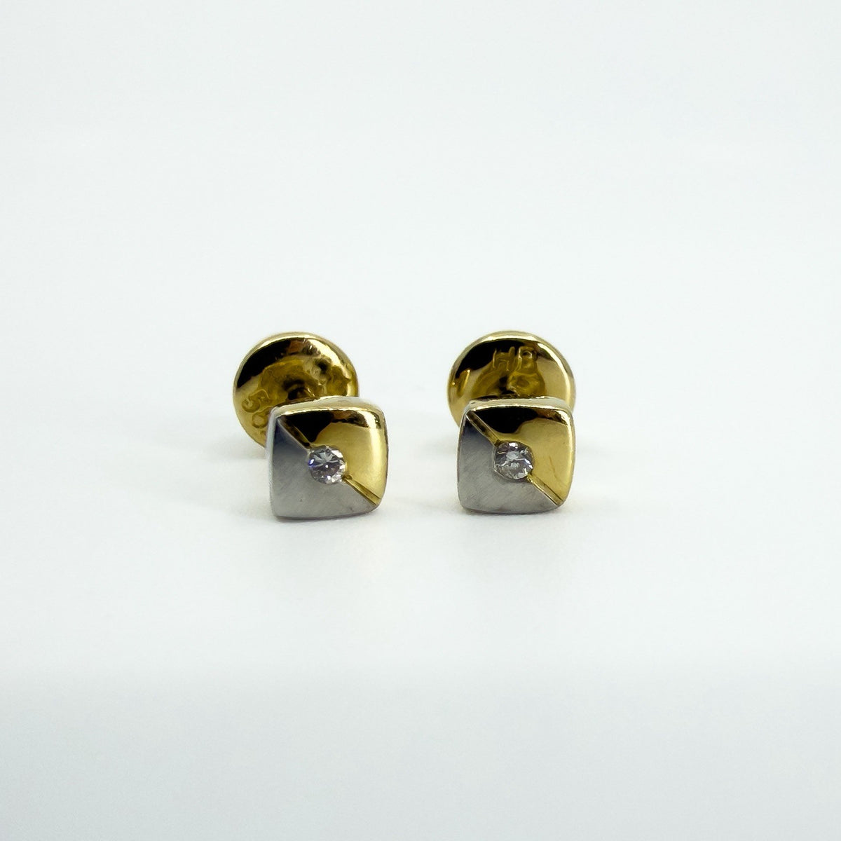 Small Chunky 14ct Gold Tiny Diamond Solitaire Square Stud Earrings 585