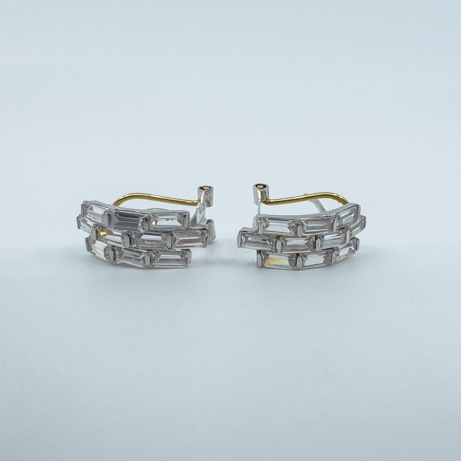 18ct Gold Rectangular CZ Baguette Lever Back Earrings 750