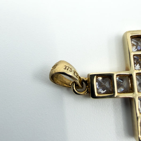 Chunky 9ct Gold CZ Christian Cross Pendant 375