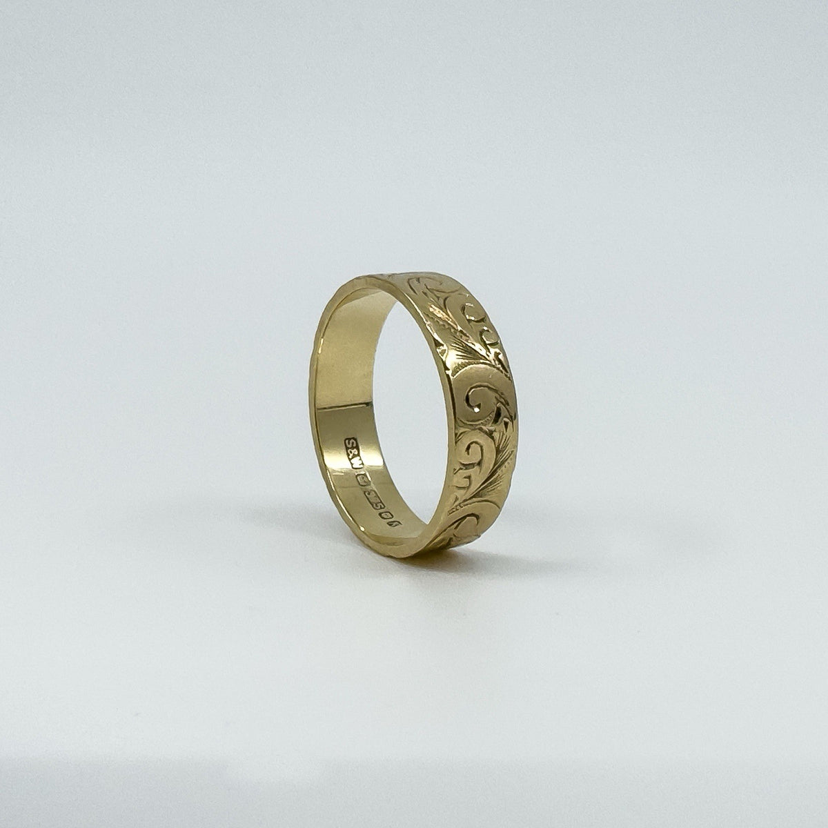 Vintage 9ct Gold Floral Engraved Full Band Ring 375 Size M (London 1984)
