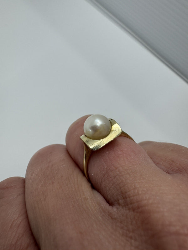 Vintage 9ct Gold 7.3mm Pearl Solitaire Ring 375 Size L - M (1975)