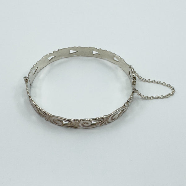 Vintage Sterling Silver Floral Engraved Oval Bangle / Bracelet 925