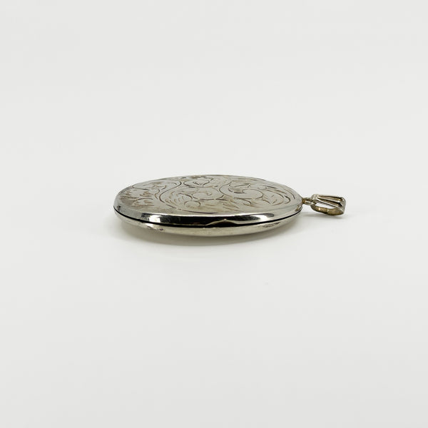 Vintage Sterling Silver Oval Floral Engraved Locket 925 (Birm 1975)