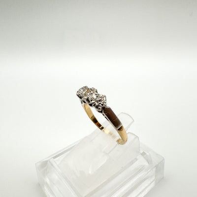 Vintage Antique 18ct Gold Diamond 0.15ct Trilogy Ring Size L - M 2.3g