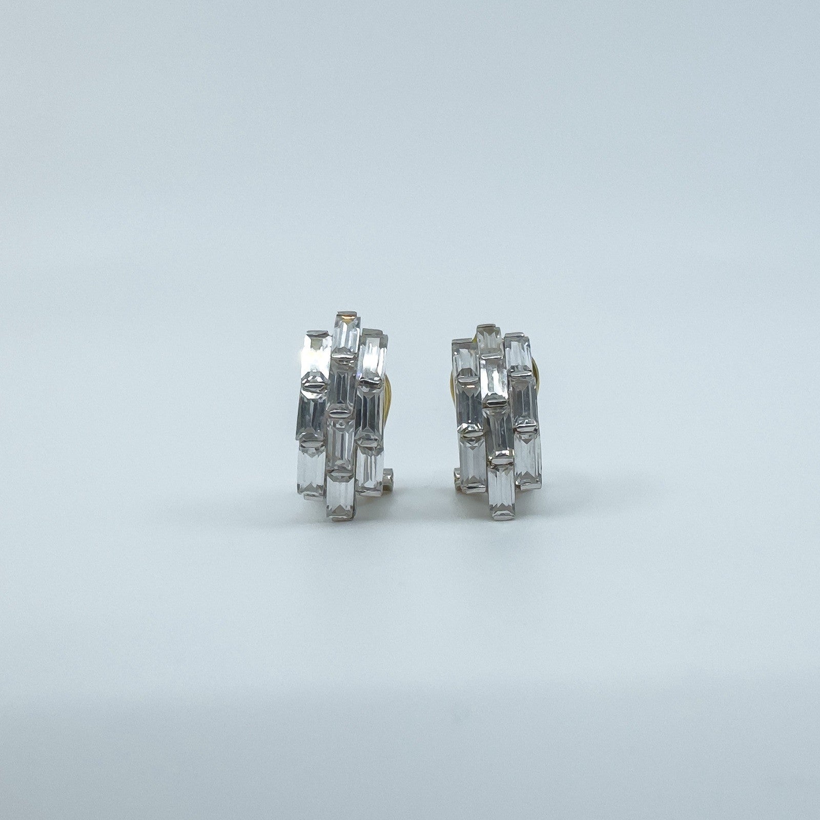 18ct Gold Rectangular CZ Baguette Lever Back Earrings 750