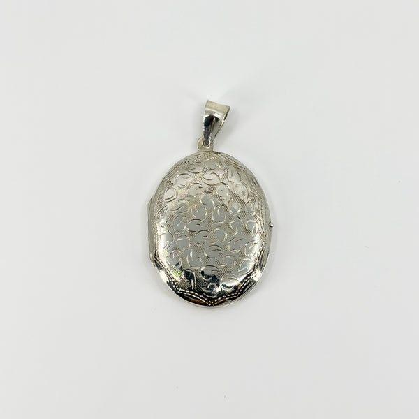 Vintage Sterling Silver Oval Foliate Engraved Locket 925