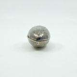 Chunky Vintage Sterling Silver Oval Foliate Engraved Photo Locket 925 (1996)