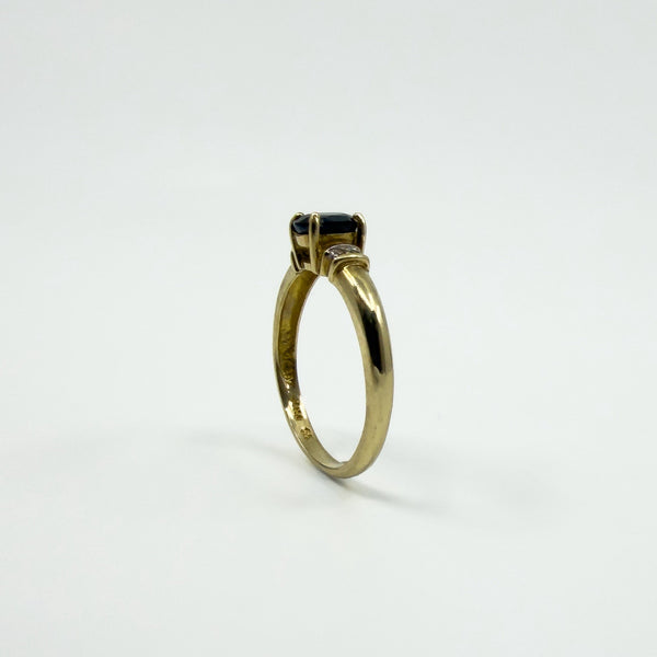 9ct Gold 0.30ct Sapphire & Diamond Ring 375 Size M